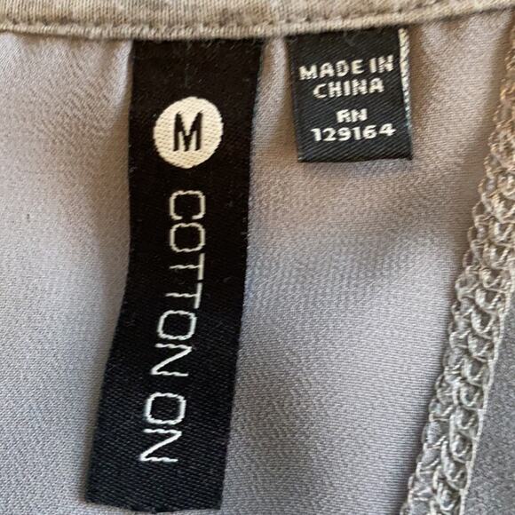 Cotton:On Gray Mixed Media V-neck ❤️ - Picture 4 of 4